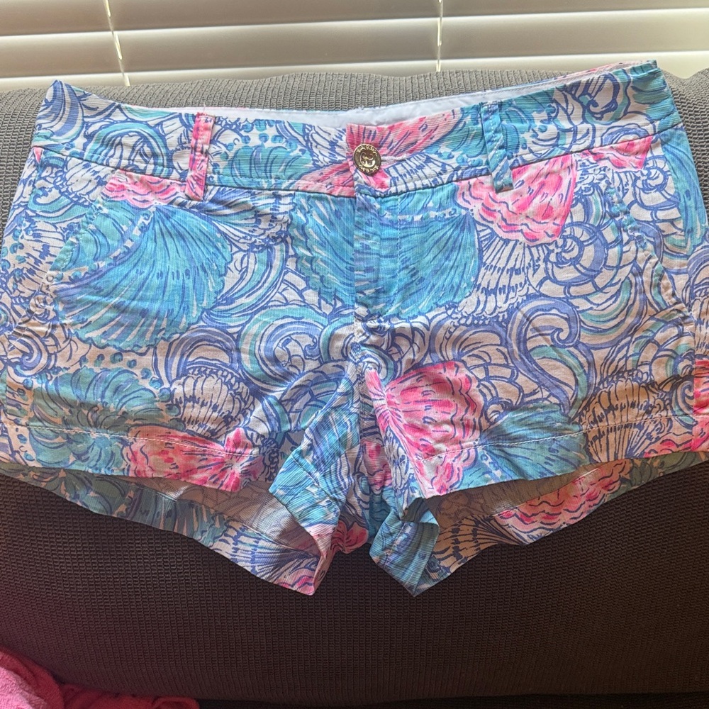 Lilly Pulitzer Pastel Shell-Print Cotton Shorts in Blue & Pink